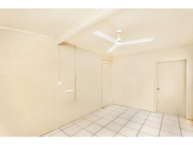 15 Ixora Court, Mooroobool QLD 4870