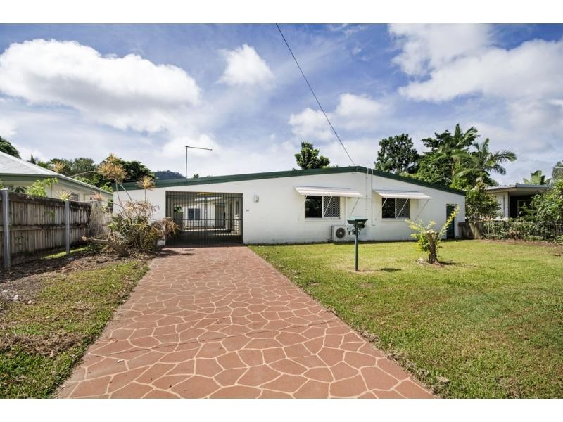 10 Torrance Avenue, Edge Hill QLD 4870