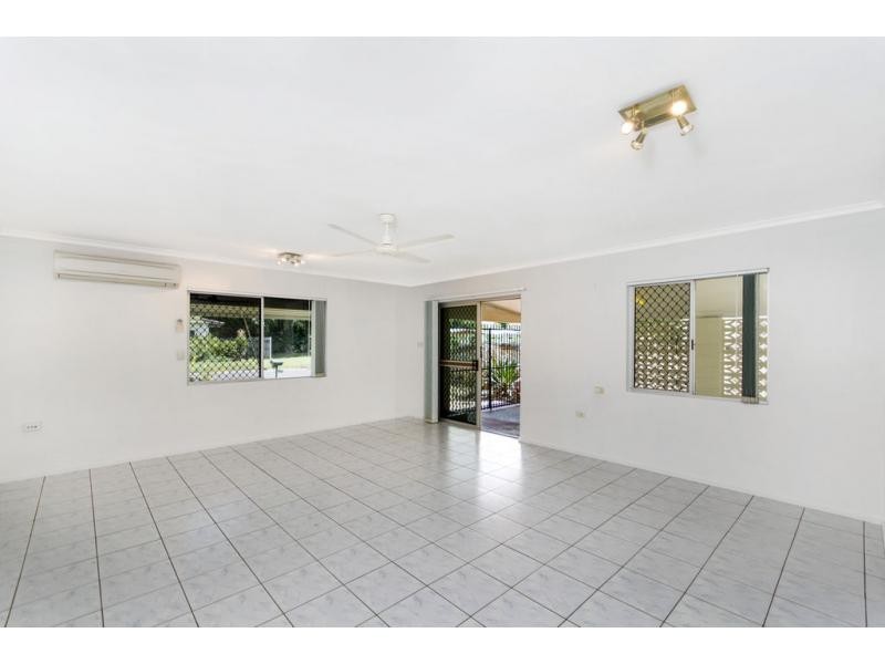 10 Torrance Avenue, Edge Hill QLD 4870
