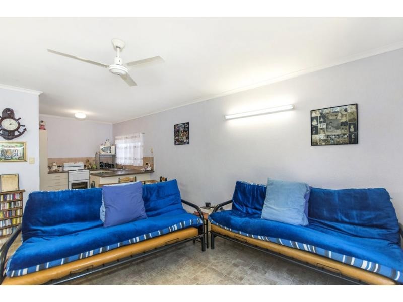 28 Silky Oak Court, Mooroobool QLD 4870