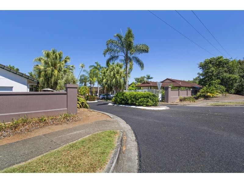 28 Silky Oak Court, Mooroobool QLD 4870