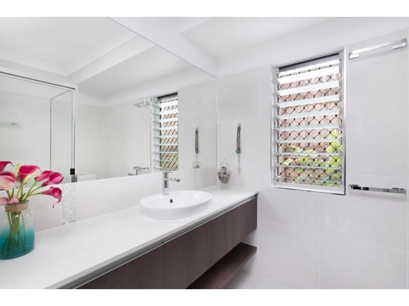 17 Hamelin Street, Bentley Park QLD 4869