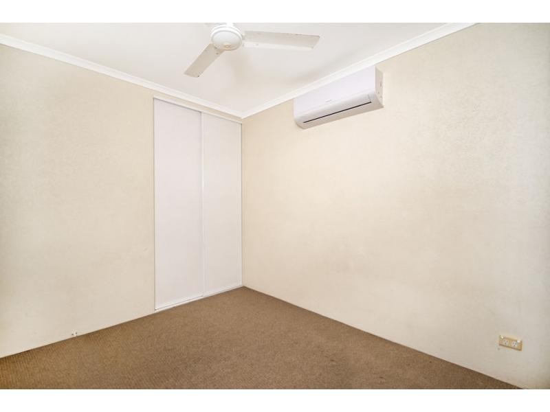 32 Silky Oak Court, Mooroobool QLD 4870