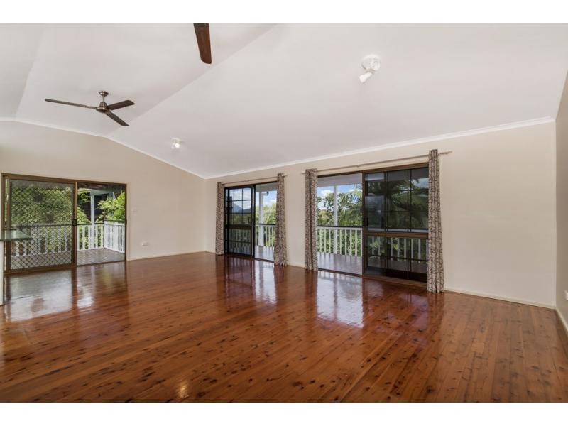 7 Ray Street, Yorkeys Knob QLD 4878