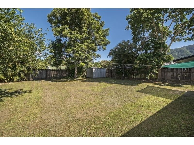 9 Royal Saxon Close, Mount Sheridan QLD 4868