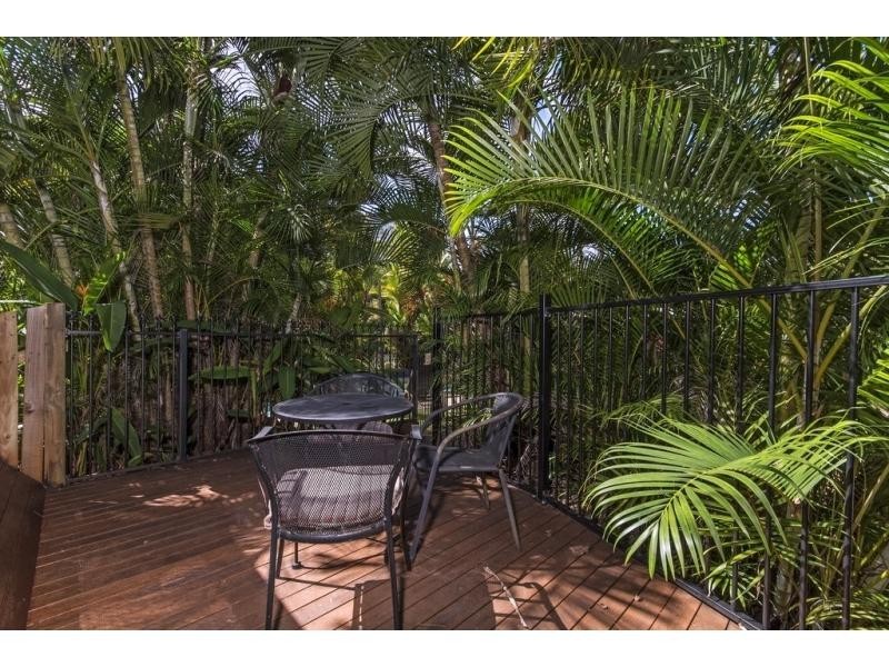 16/61-63 Sims Esplanade, Yorkeys Knob QLD 4878