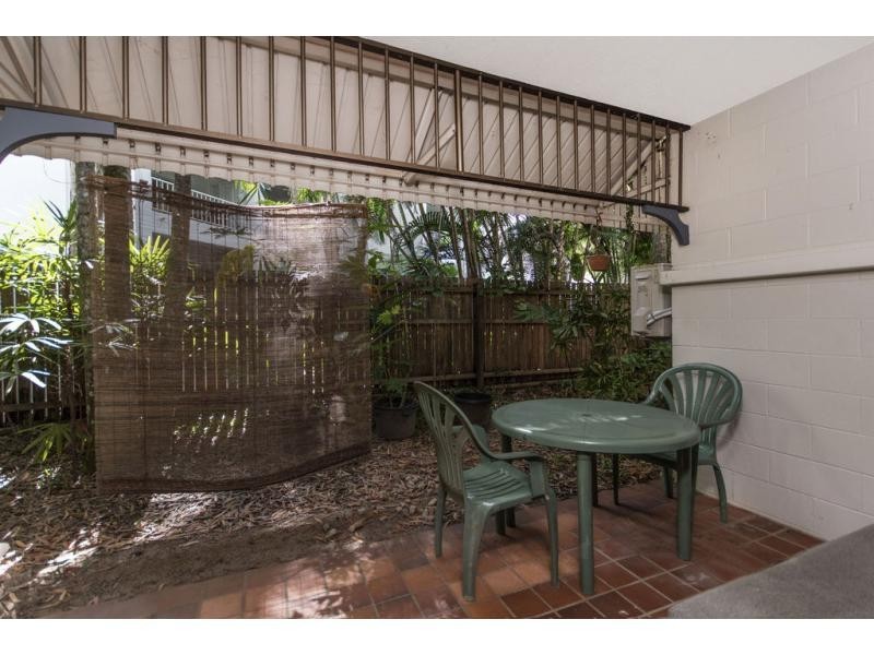 3/21-25 Cedar Road, Palm Cove QLD 4879