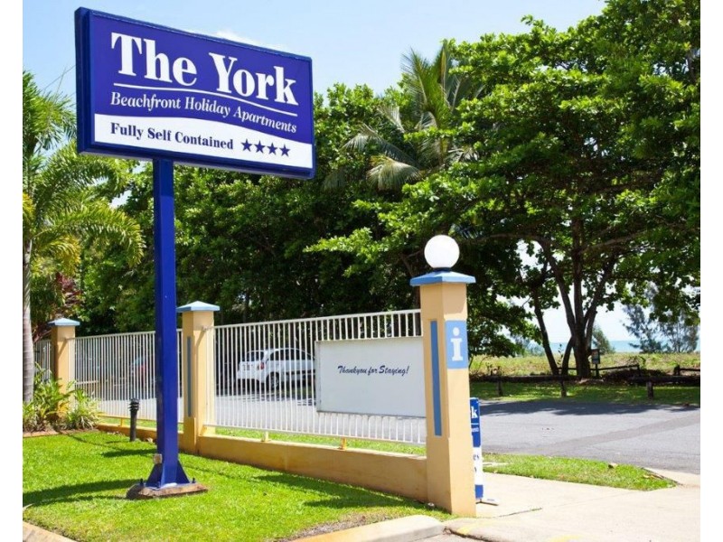 1/61-63 Sims Esplanade, Yorkeys Knob QLD 4878