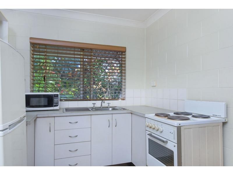 4/5 Nelson Street, Bungalow QLD 4870