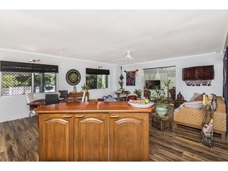 25 Kalinda Close, White Rock QLD 4868