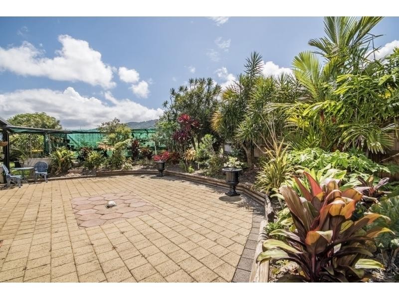 25 Kalinda Close, White Rock QLD 4868