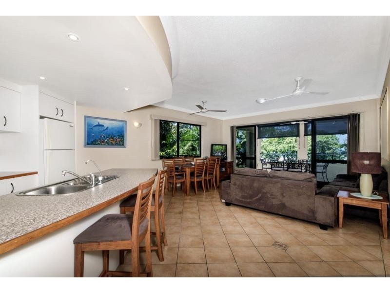 3/77 Sims Esplanade, Yorkeys Knob QLD 4878