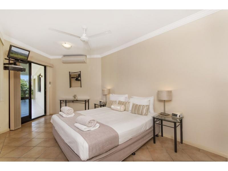 3/77 Sims Esplanade, Yorkeys Knob QLD 4878