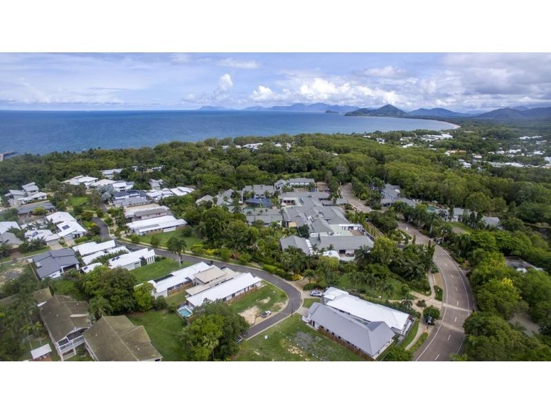 97 Cascade Boulevard, Palm Cove QLD 4879