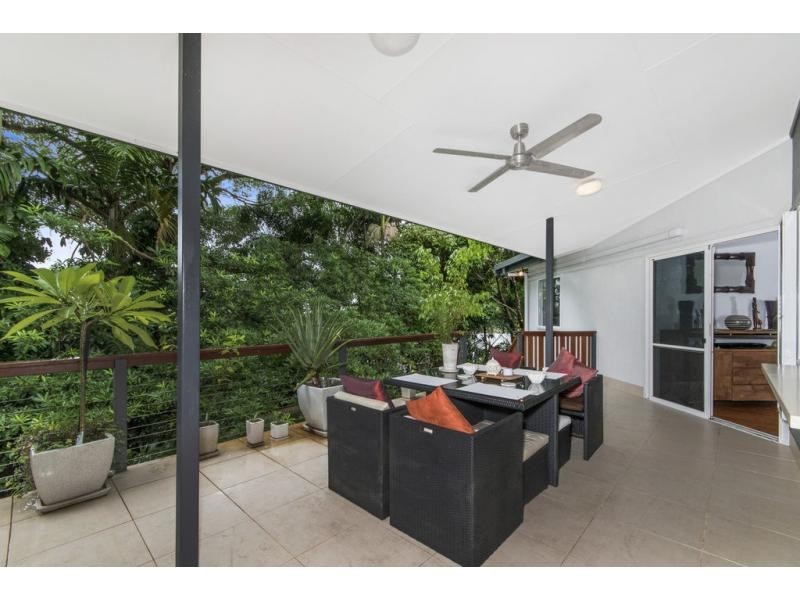 8 Knight Road, Smithfield QLD 4878