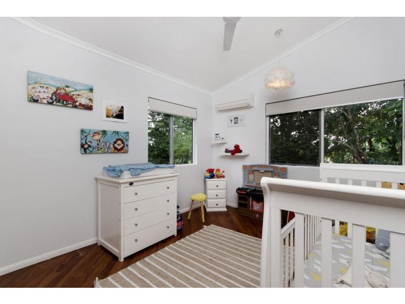 8 Knight Road, Smithfield QLD 4878