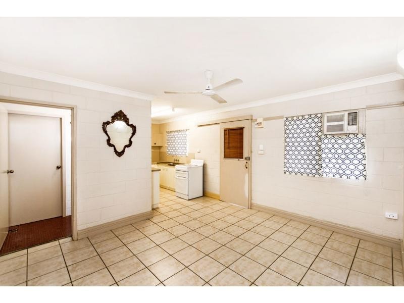 3/5 Thomas Street, Cairns North QLD 4870