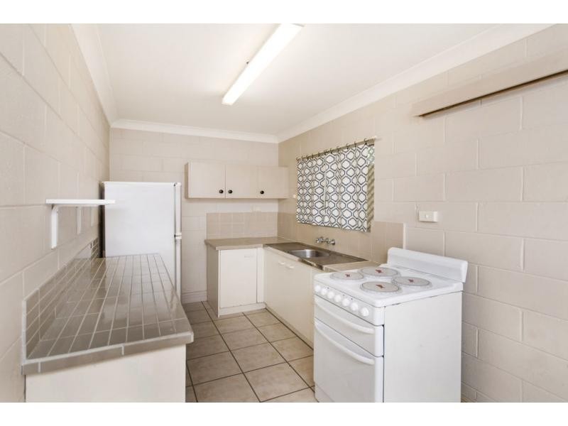 3/5 Thomas Street, Cairns North QLD 4870