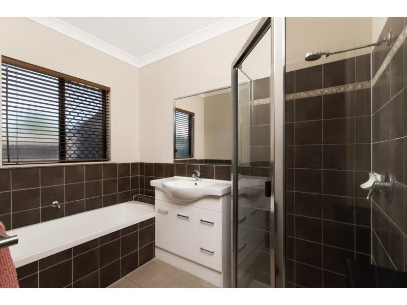 11 Milko Close, Brinsmead QLD 4870