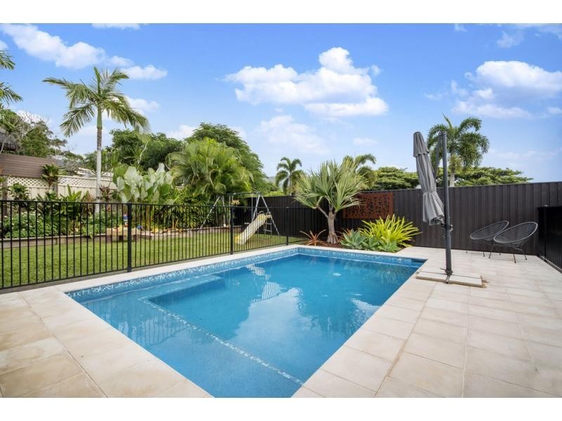 16 Plaintain Street, Kewarra Beach QLD 4879