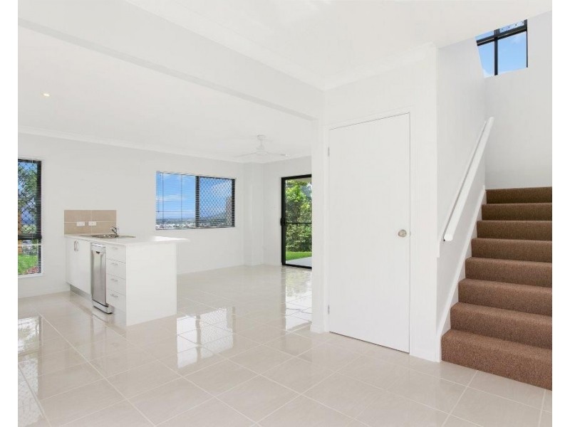 12 Hamelin Street, Bentley Park QLD 4869