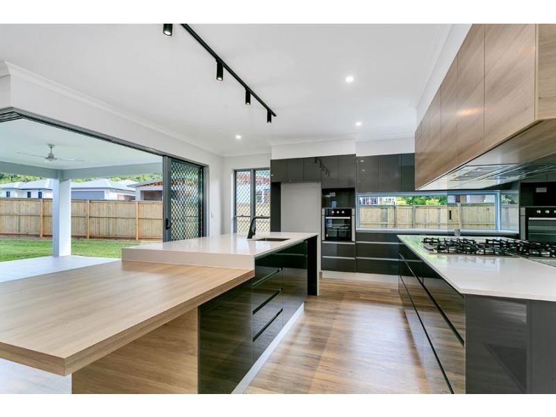15 Whipbird Drive, Smithfield QLD 4878
