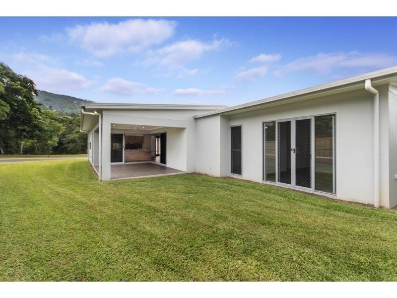 15 Whipbird Drive, Smithfield QLD 4878
