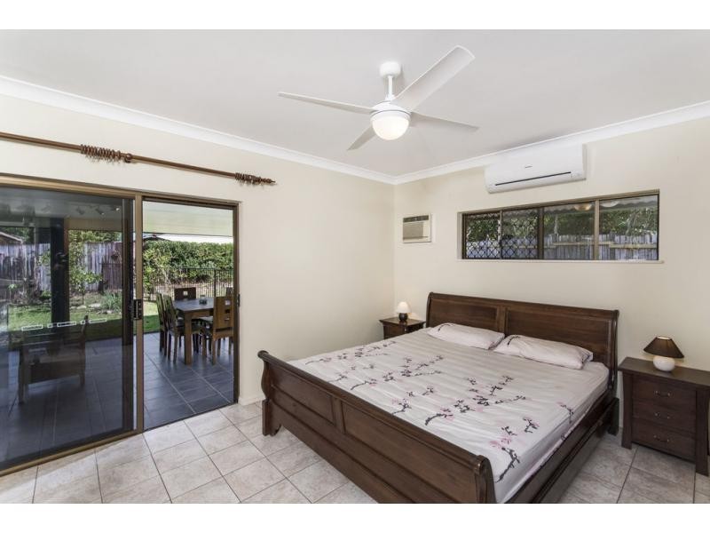 4 Fletcher Court, Bentley Park QLD 4869