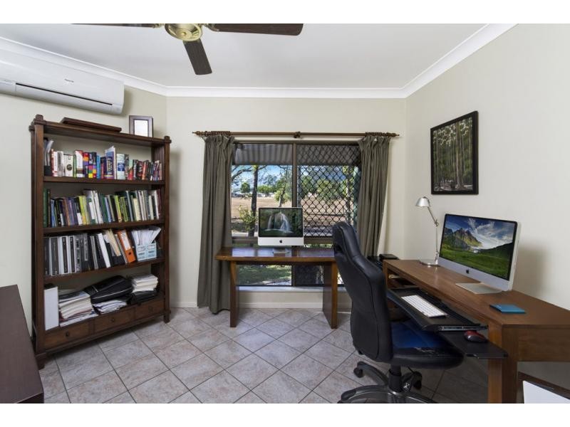 4 Fletcher Court, Bentley Park QLD 4869
