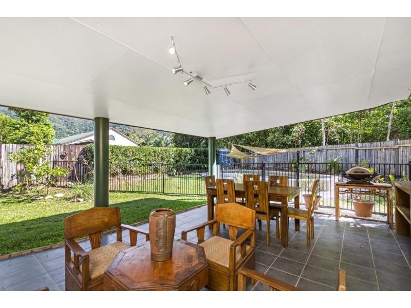 4 Fletcher Court, Bentley Park QLD 4869