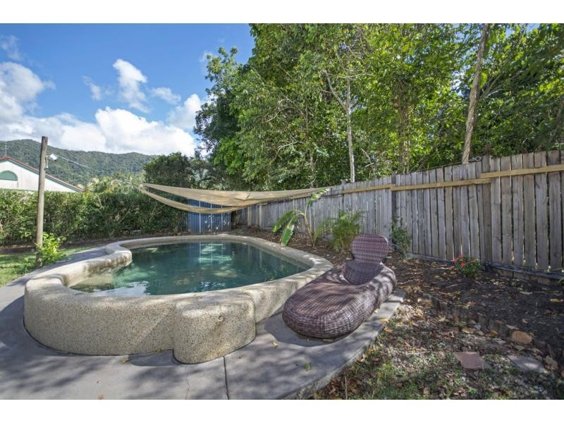 4 Fletcher Court, Bentley Park QLD 4869
