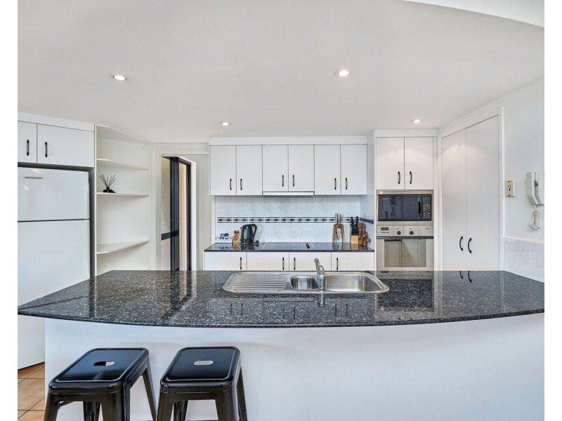 5/77 Sims Esplanade, Yorkeys Knob QLD 4878