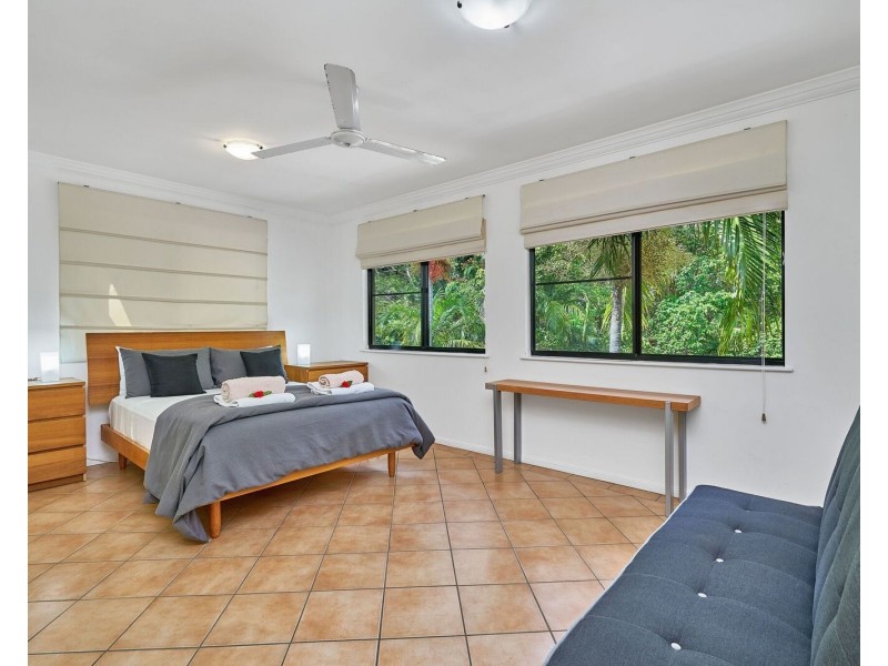 5/77 Sims Esplanade, Yorkeys Knob QLD 4878