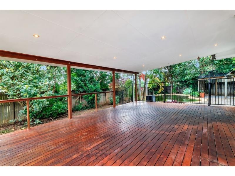 16 Cyperus Drive, Redlynch QLD 4870