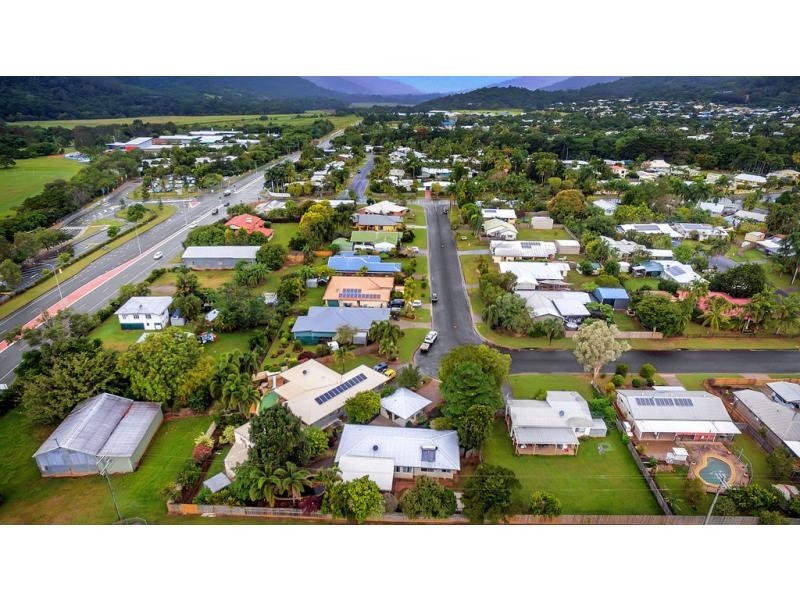 16 Cyperus Drive, Redlynch QLD 4870