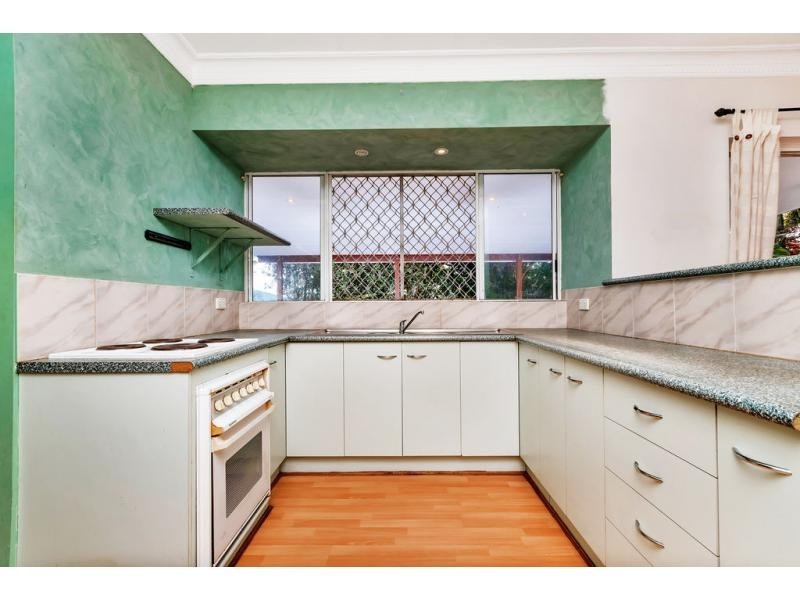 16 Cyperus Drive, Redlynch QLD 4870