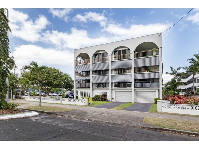 3/205 Abbott Street, Cairns North QLD 4870