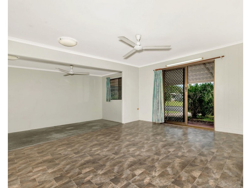 41-43 Hollywood Boulevard, White Rock QLD 4868