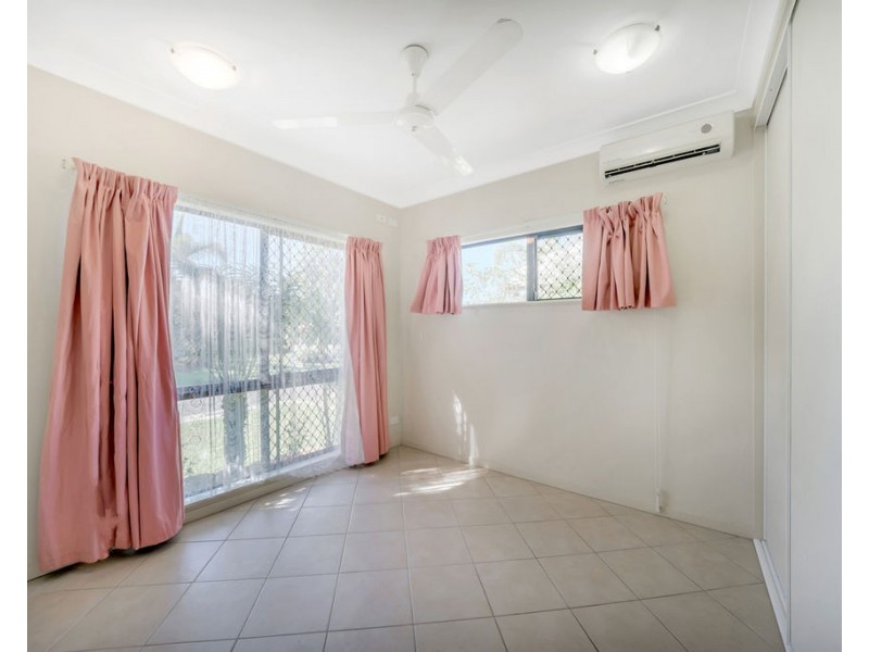 3 Cable Close, Kewarra Beach QLD 4879