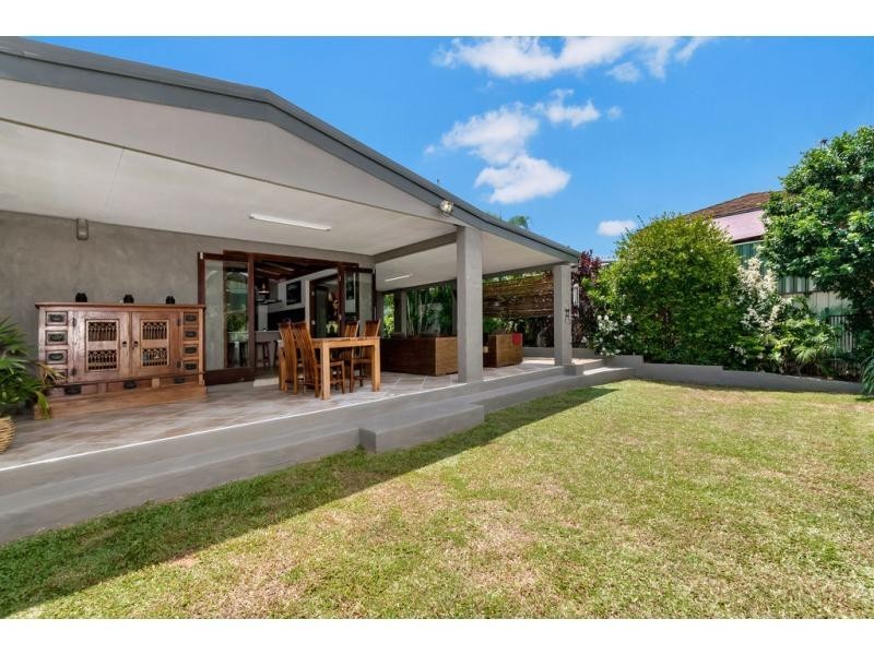 3 Kieta Close, Trinity Beach QLD 4879