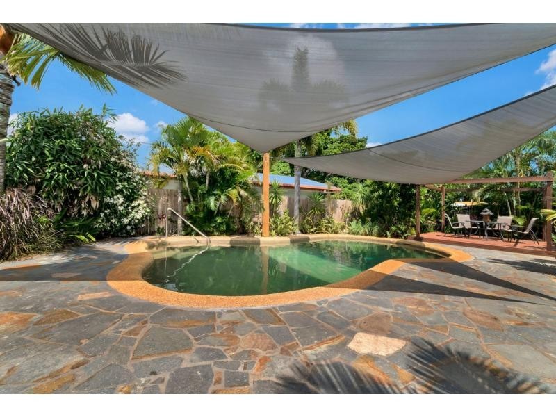 3 Kieta Close, Trinity Beach QLD 4879