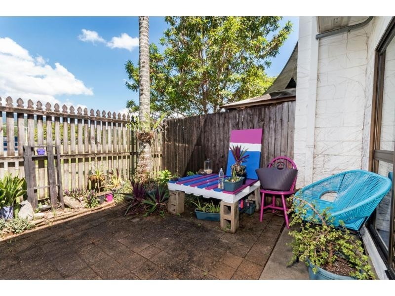 2/6 Maytown Close, Manoora QLD 4870