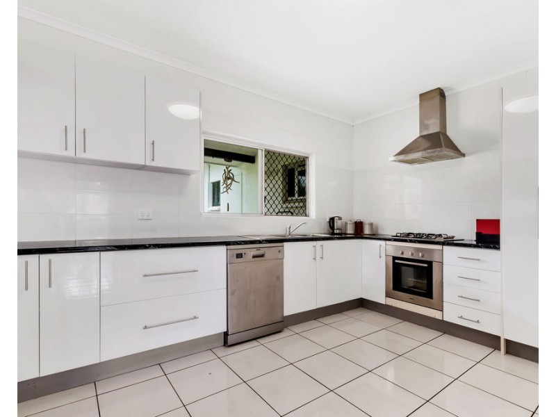 11 Arrunga Close, Woree QLD 4868