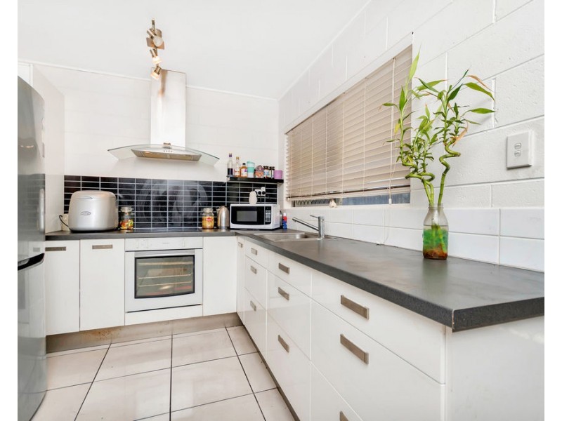 12A Chaplain Avenue, Manunda QLD 4870