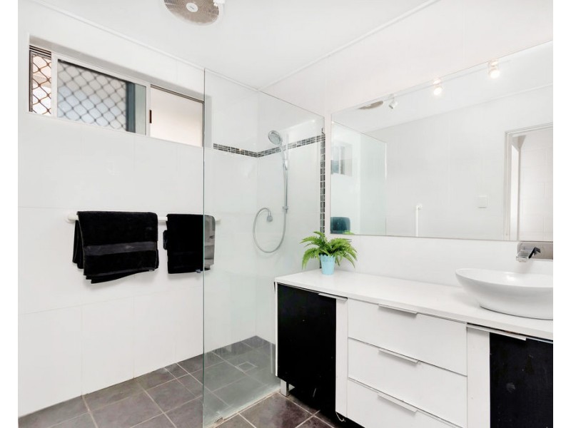 12A Chaplain Avenue, Manunda QLD 4870