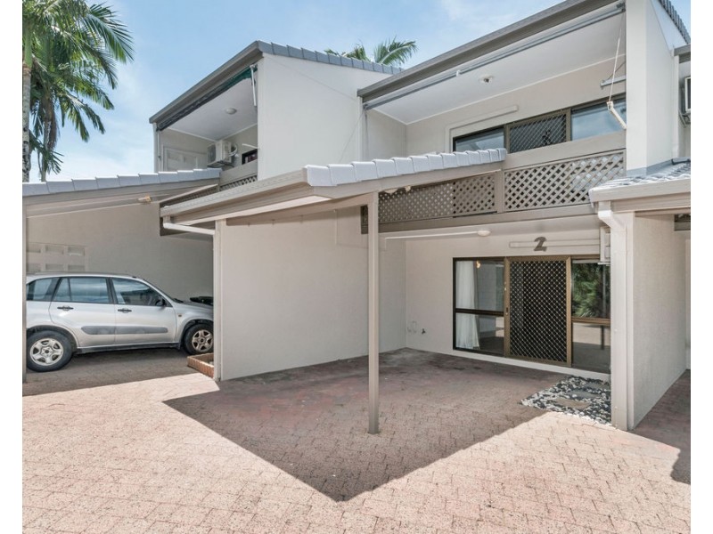 2/15 Rigg Street, Woree QLD 4868