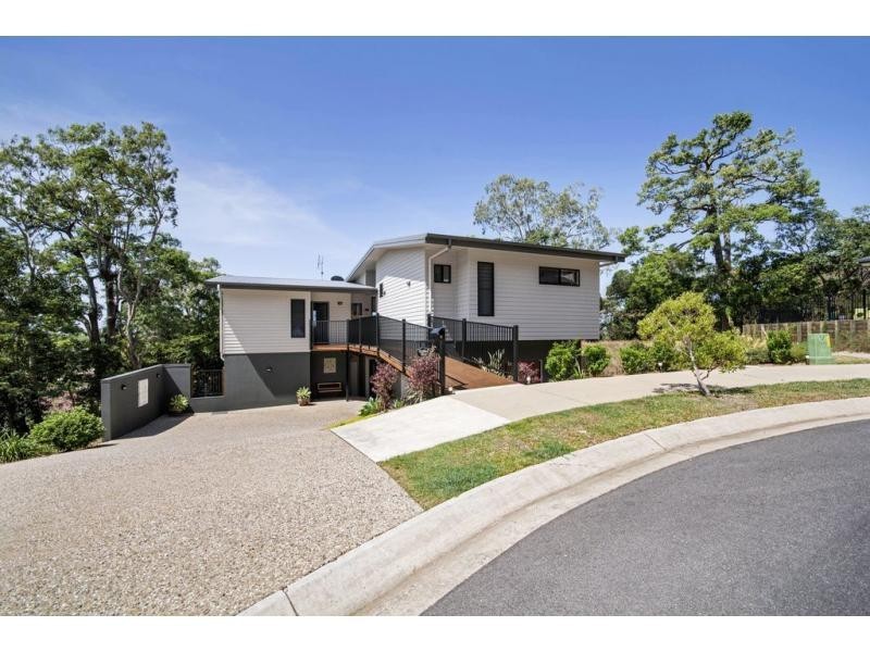 8 Diamond Close, Stratford QLD 4870