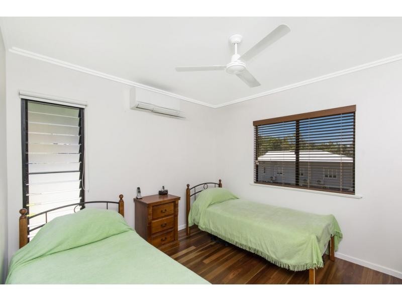 8 Diamond Close, Stratford QLD 4870