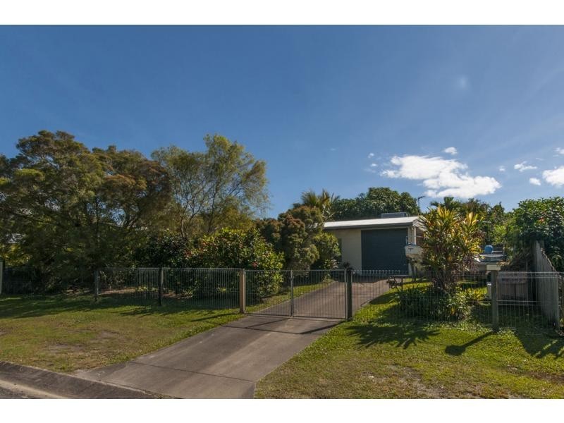 11 Arizona Crescent, White Rock QLD 4868