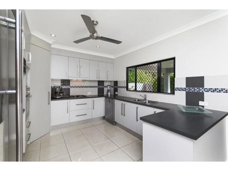 12 Kingsley Close, White Rock QLD 4868